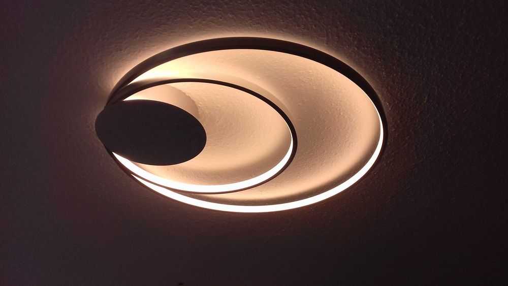 Nowa lampa sufitowa led okrągła Nerwin Lindby alu-chrom