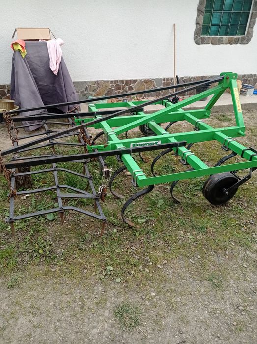 Культиватор 3 рядний з бороною Бомет