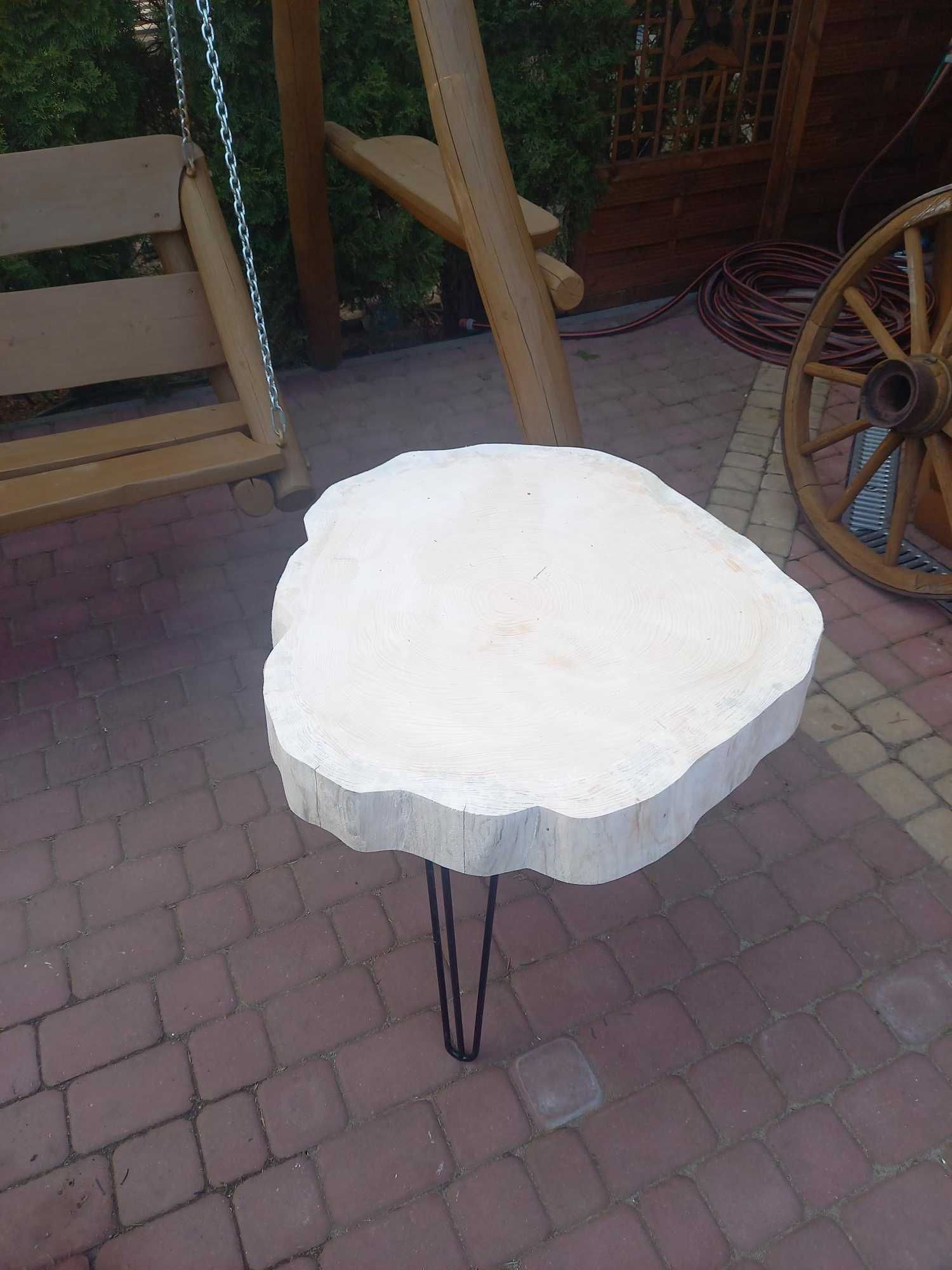drewniany stolik do ogrodu z drzewa bali metalowe nogi ok. 50 60 cm