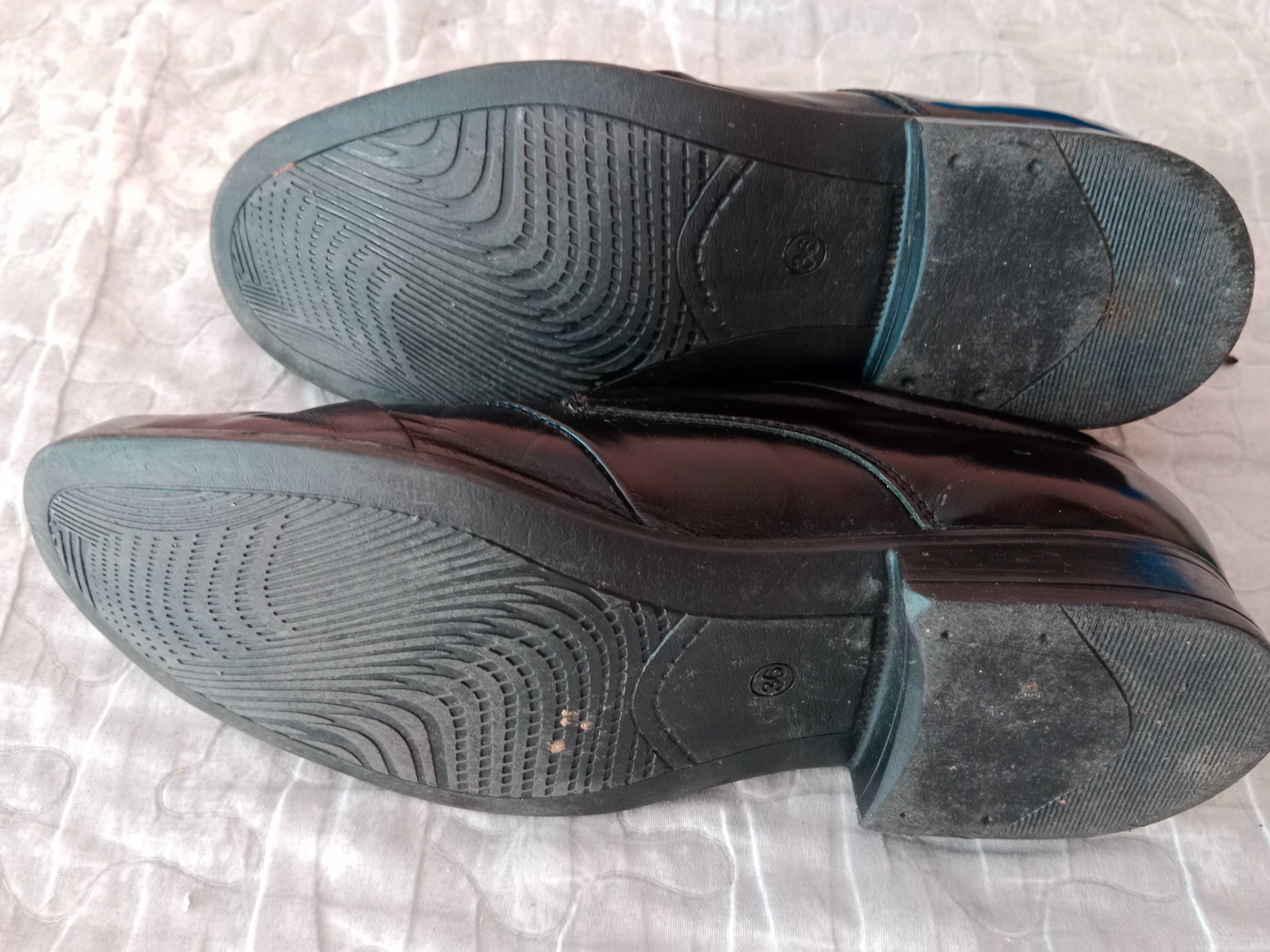 Buty r. 36 do komunii dla chłopca czarne