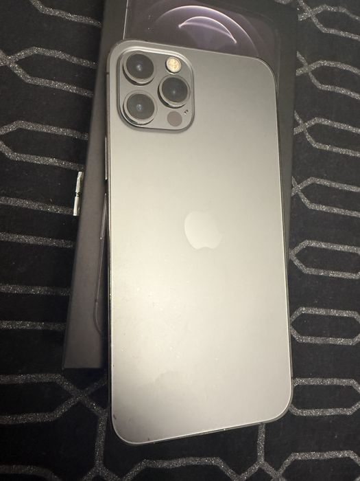 Iphone 12 pro stan igła