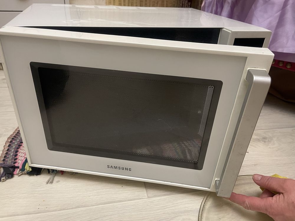 Samsung CE1150R микроволновка