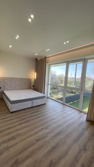 Продаж!Розкішний будинок в с.Крихівці