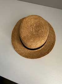 Літній солом’яний капелюх