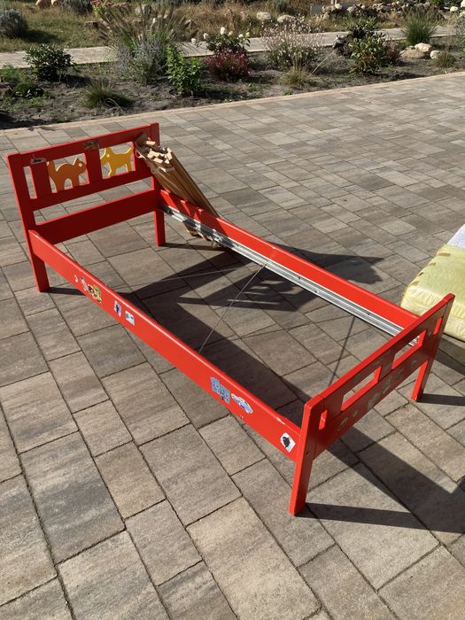 Łóżko dla dziecka Ikea Kritter z materacem