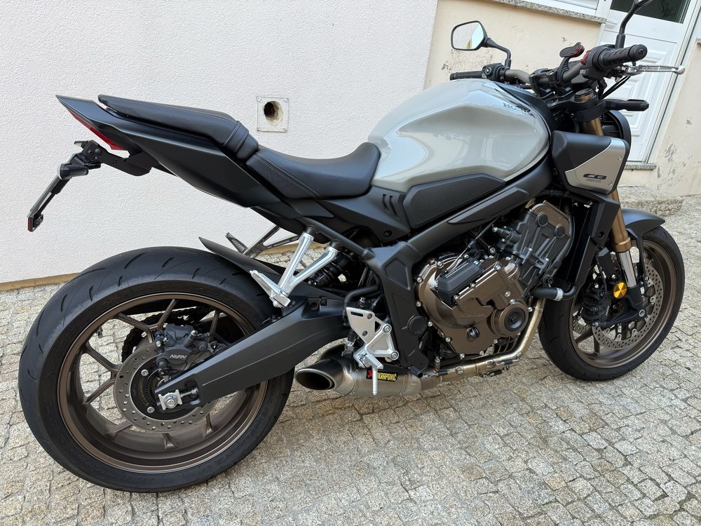 Honda CB650R E-Clutch