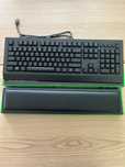 Klawaitura Razer cynosa v2 + Razer ergonomic wrist rest