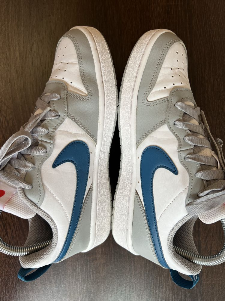 Nike Court Borough Low 2