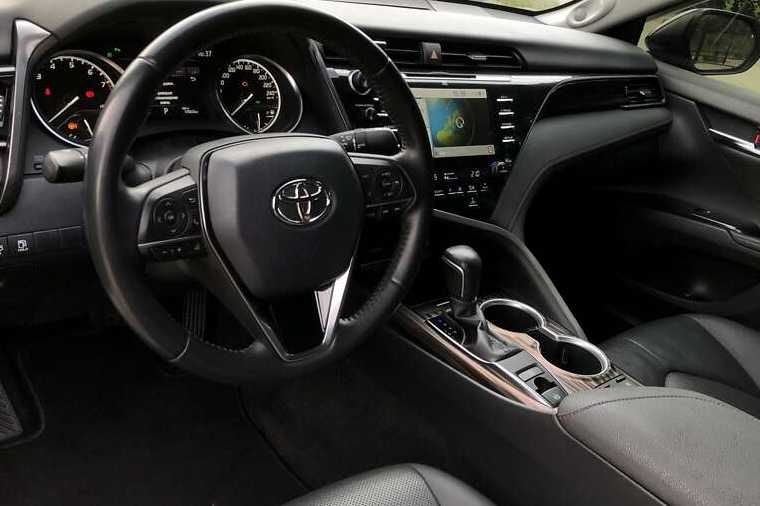 Toyota Camry 2020 V6