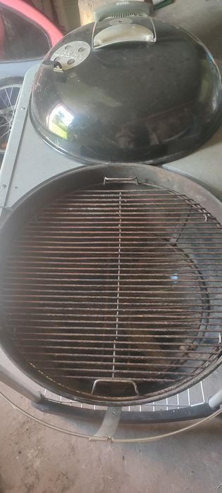Duży grill Weber