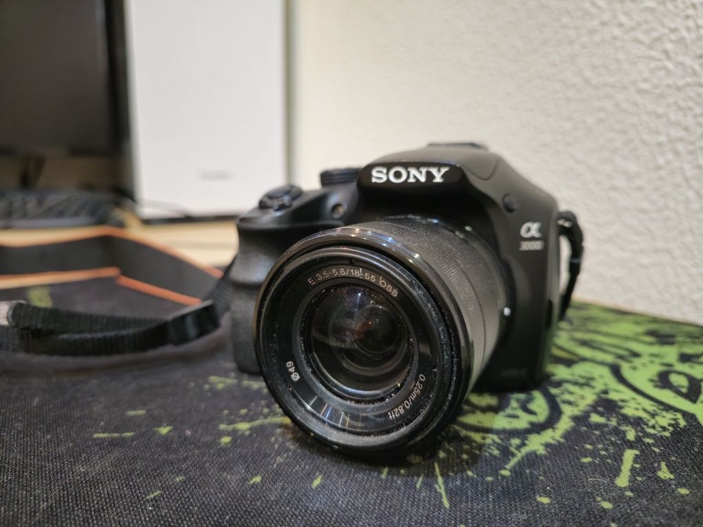 Máquina fotográfica Sony Alpha 3000