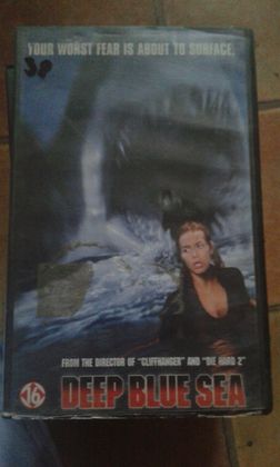 Deep blue sea film VHS