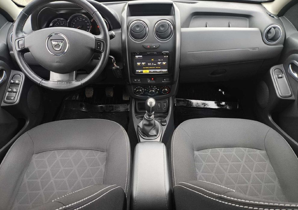 Продаю Dacia Duster 1.2 2015 року