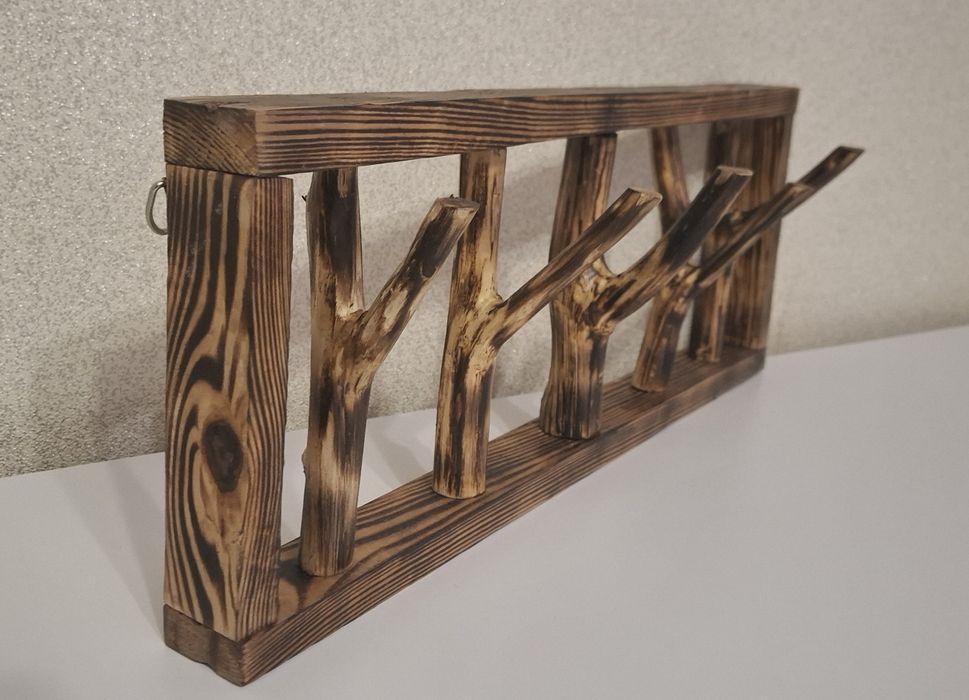 Вішалки для одягу .декор.вироби з дерева