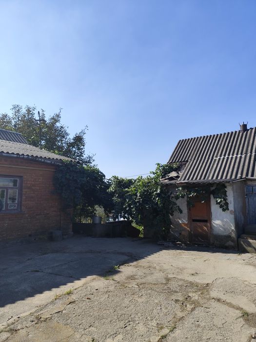 Продаж частини будинку