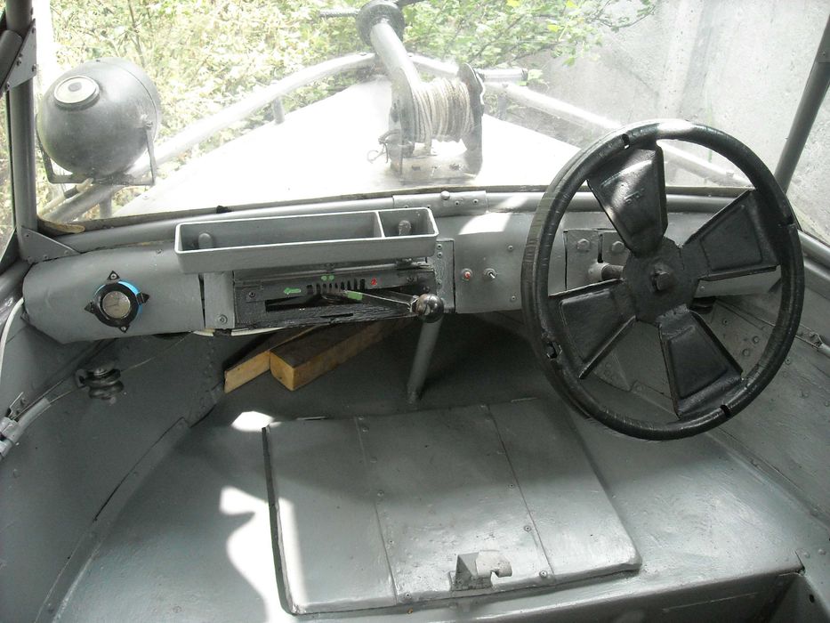 Човен алюмінієвий з  двигуном .