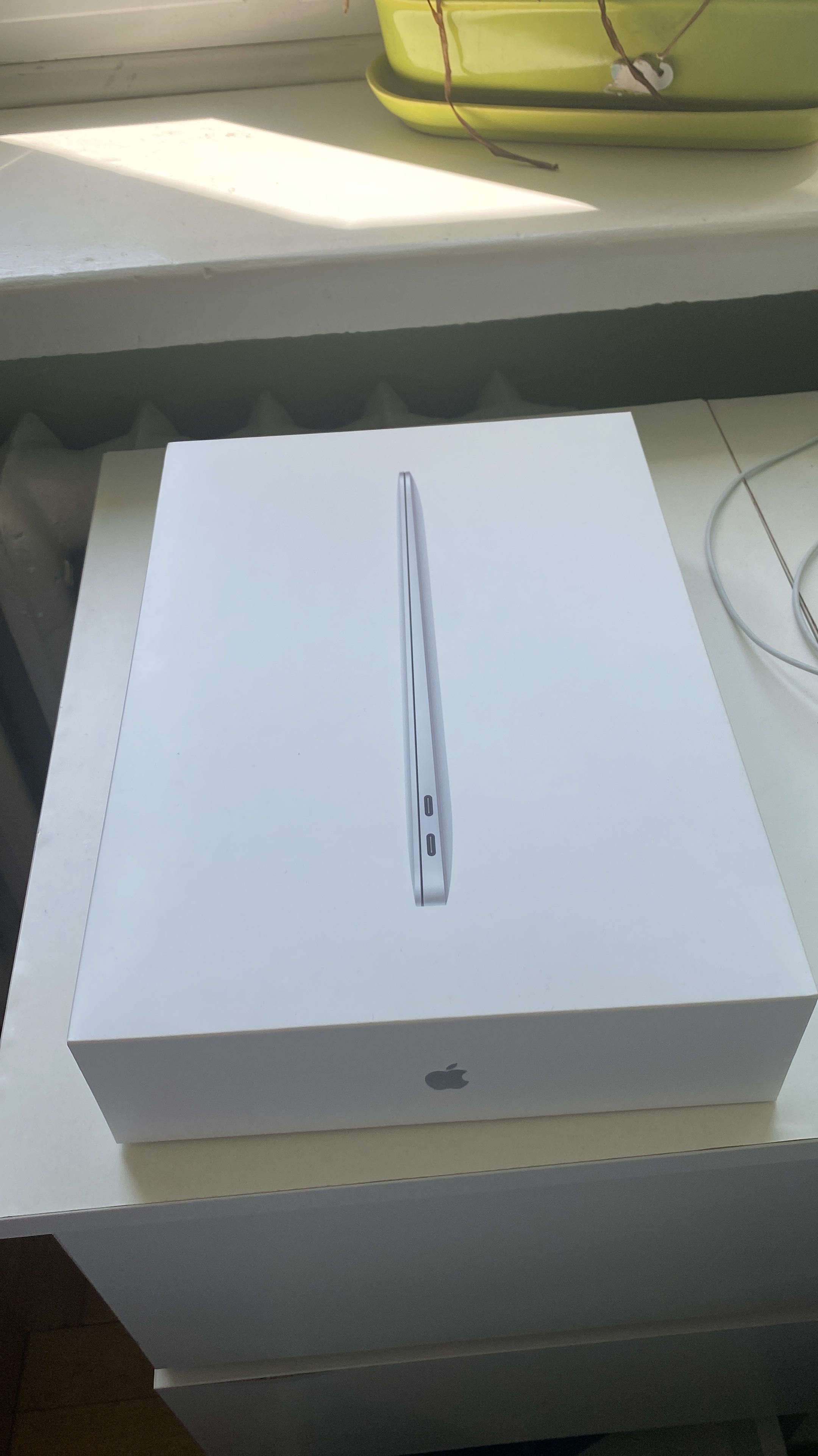 MacBook Air m1 8 ram 256