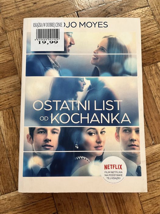 Ksiązki cena 10 zł za sztukę. Kupując cały zestaw 8 zł za szt.u