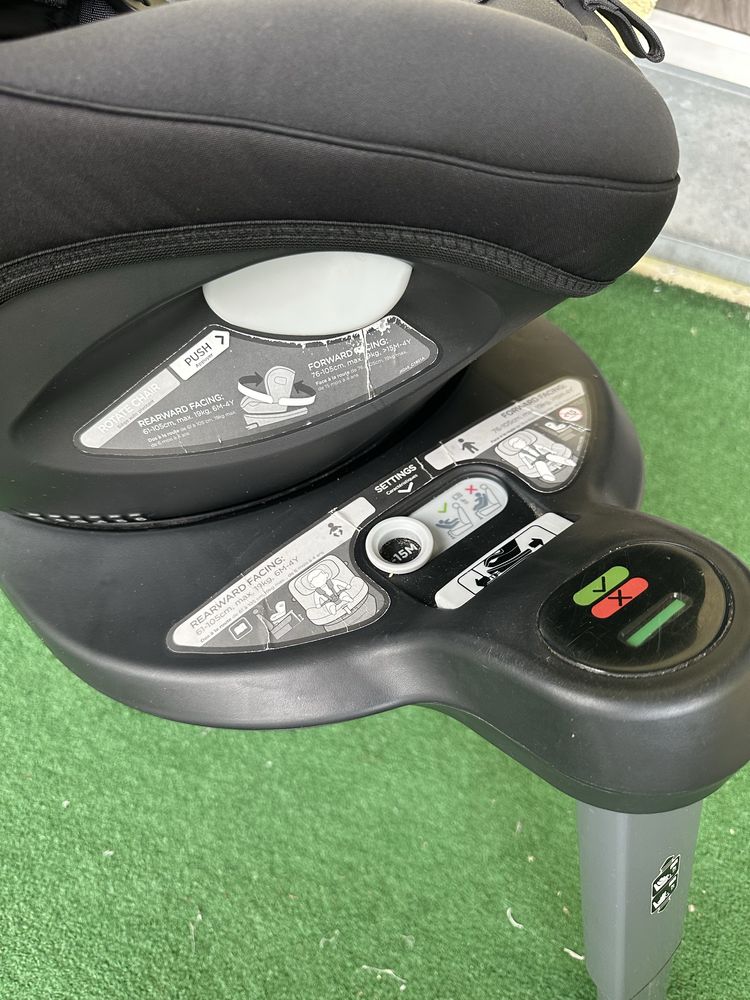 Fotelik samochodowy Joie i-Spin 360 E – stan idealny!