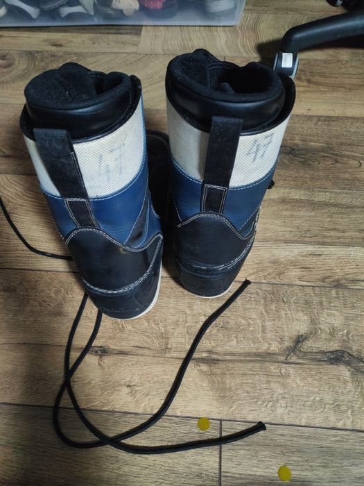 Buty snowboard r.47