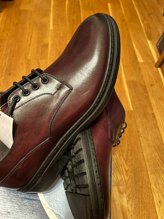 nowe buty premium włoskiej marki Pollini r. 44- ideał - okazja!