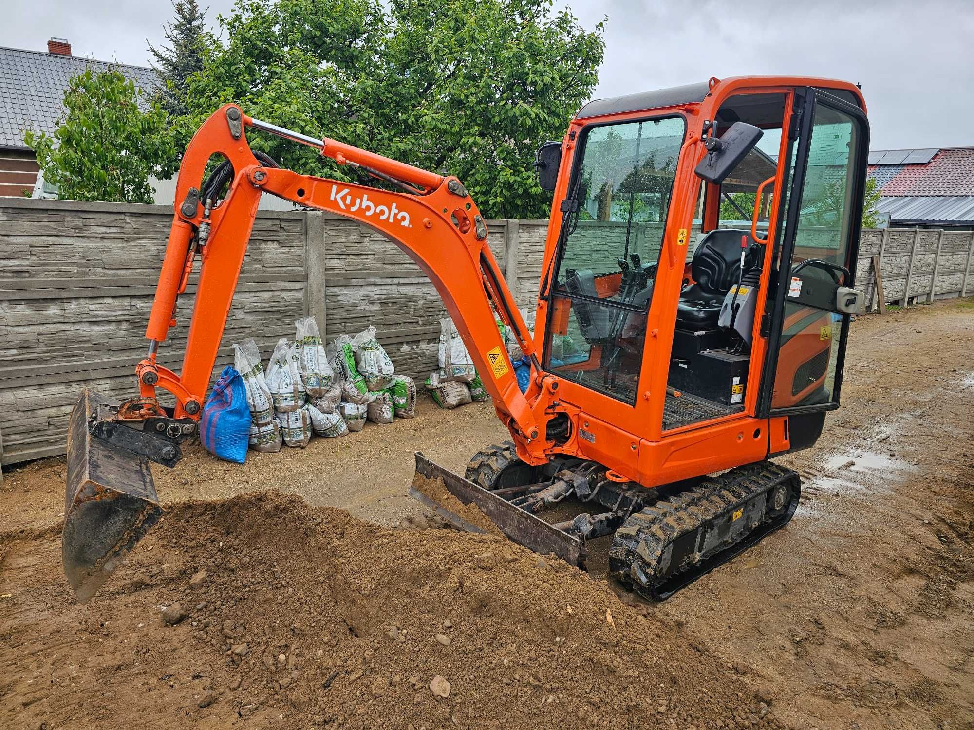 Wynajem  wypożyczenie minikoparki Kubota 1,6T bez Oper