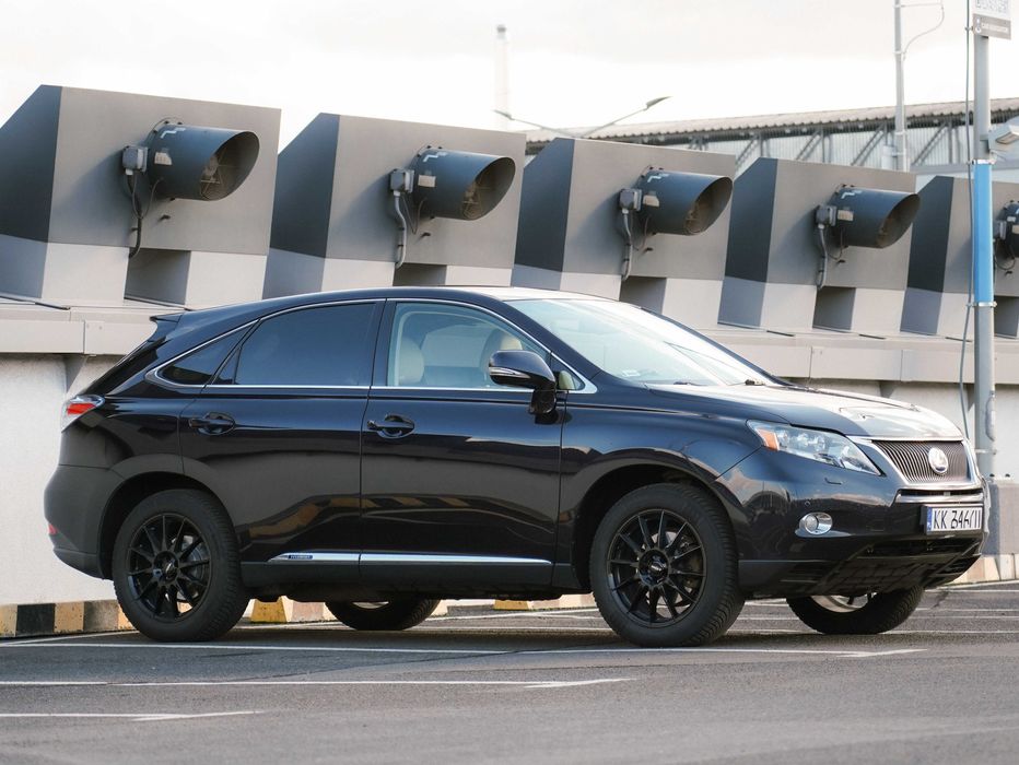 Lexus RX 450h - z polskiego salonu i z pewną historią, możliwa faktura