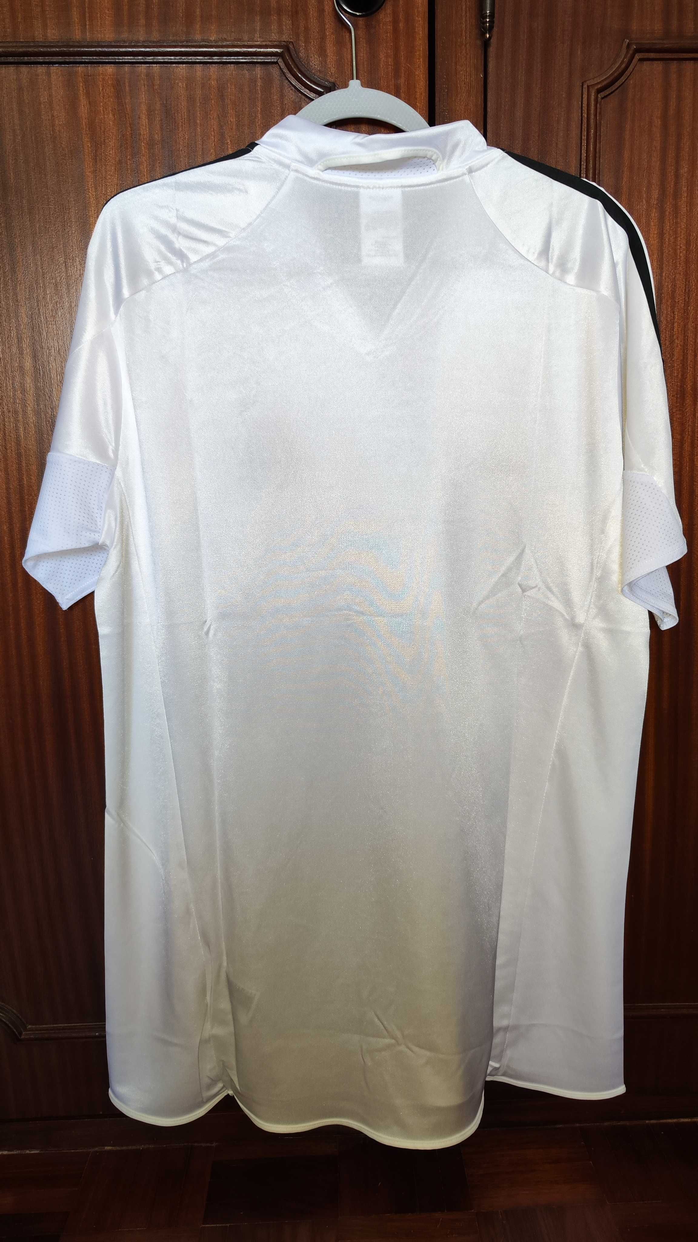 Camisola Real Madrid versão 2004/2005 tam XL