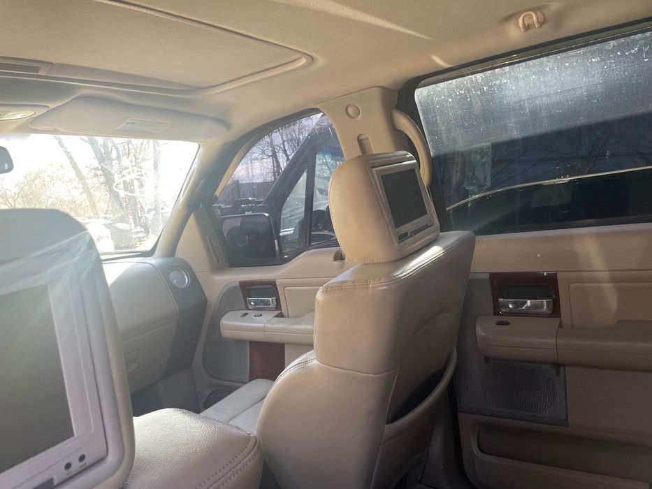 Ford F150 Limitat Silnik 5,4L karoseria