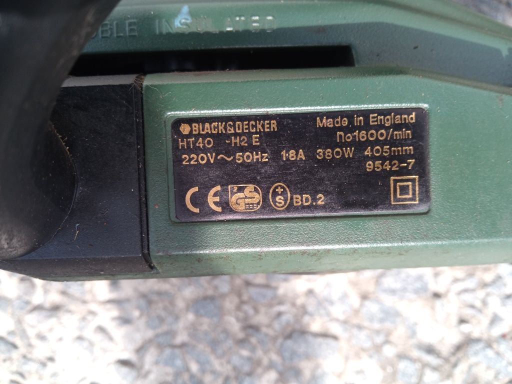 Кущоріз Black i Decker i ROYAL