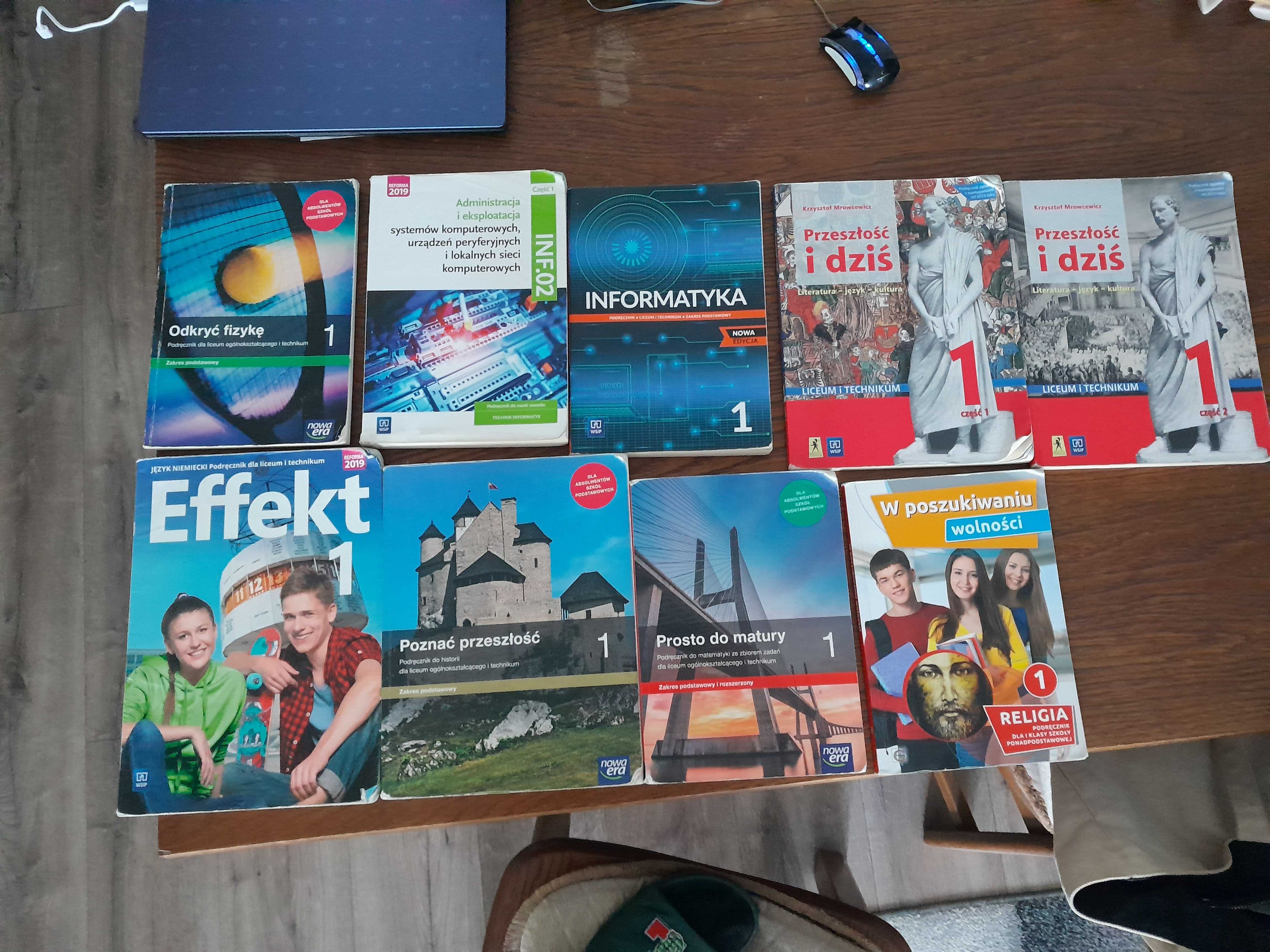 ZESTAW PODRĘCZNIKÓW Klasa pierwsza technikum informatyka