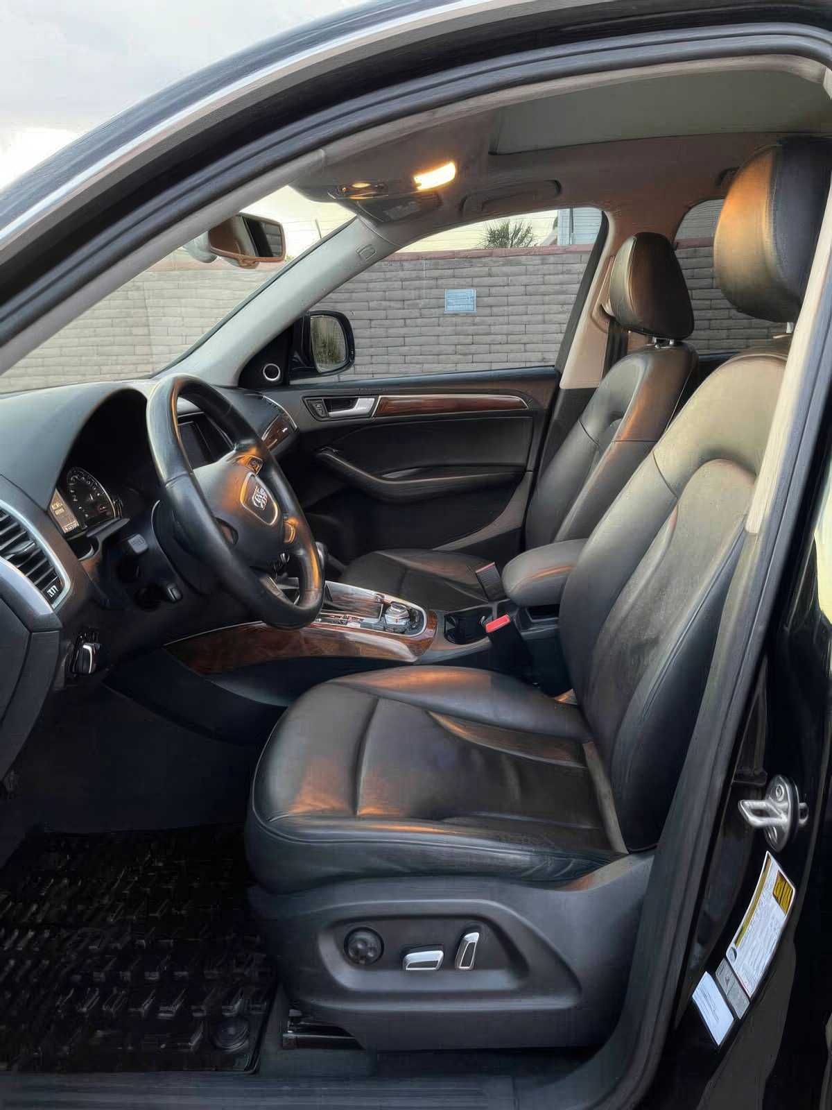 2017 Audi Q5 2.0T quattro Premium Plus
