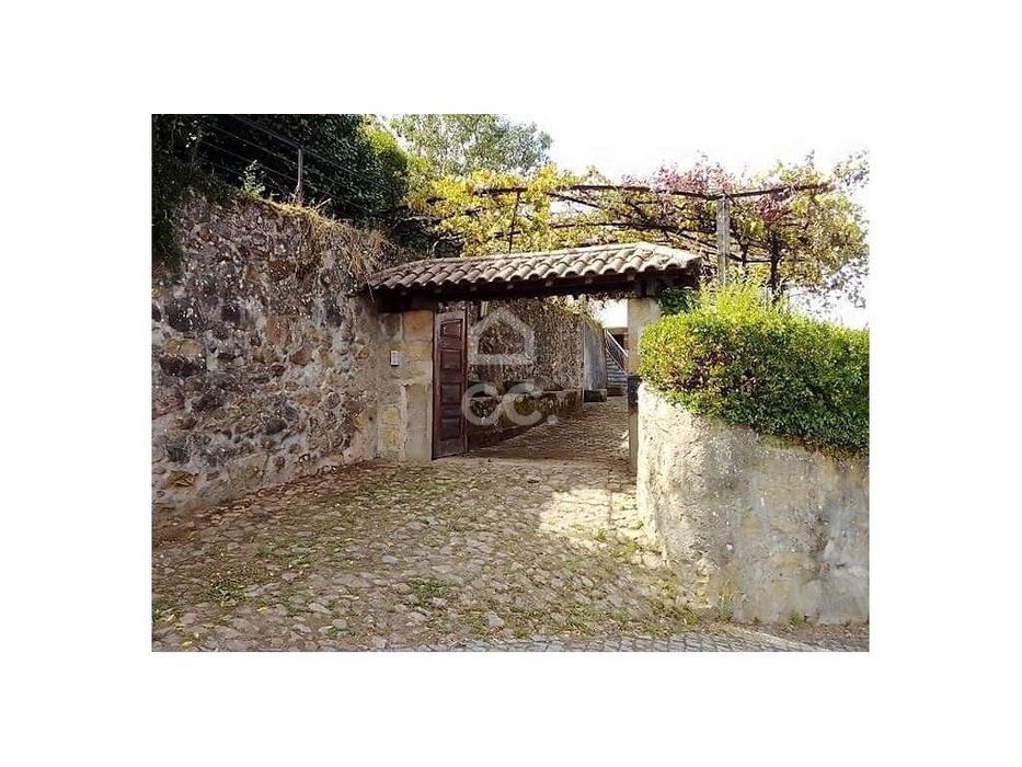Quinta T3 em Roriz- Santo Tirso - Garagem p/ 4 carros!