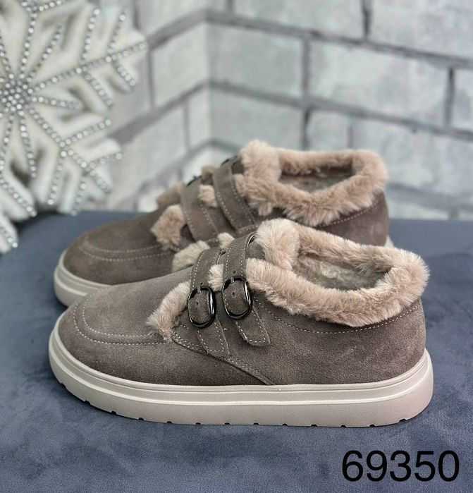 Жіночі шкіряні зимові анатомічні черевики в кольорах