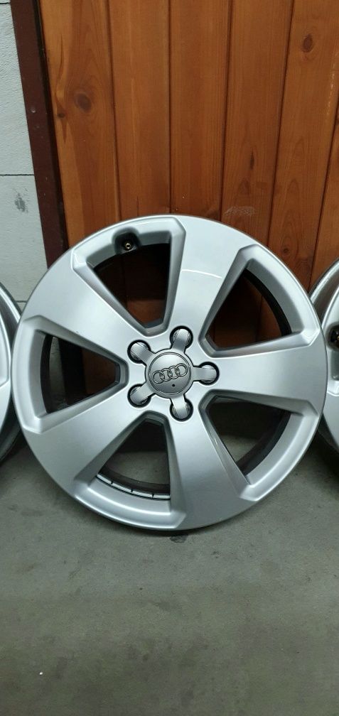 Felgi aluminiowe Audi, 17 cali, 5x112. Stan idealny