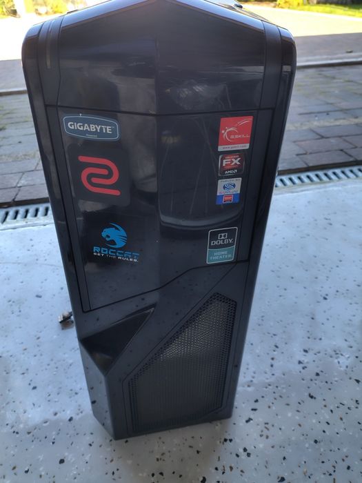 Komputer stacjonarny