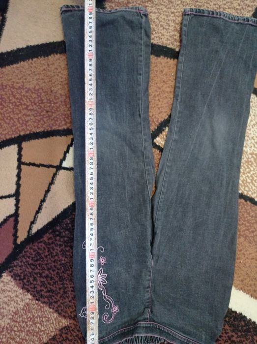 Продам джинси на дівчинку