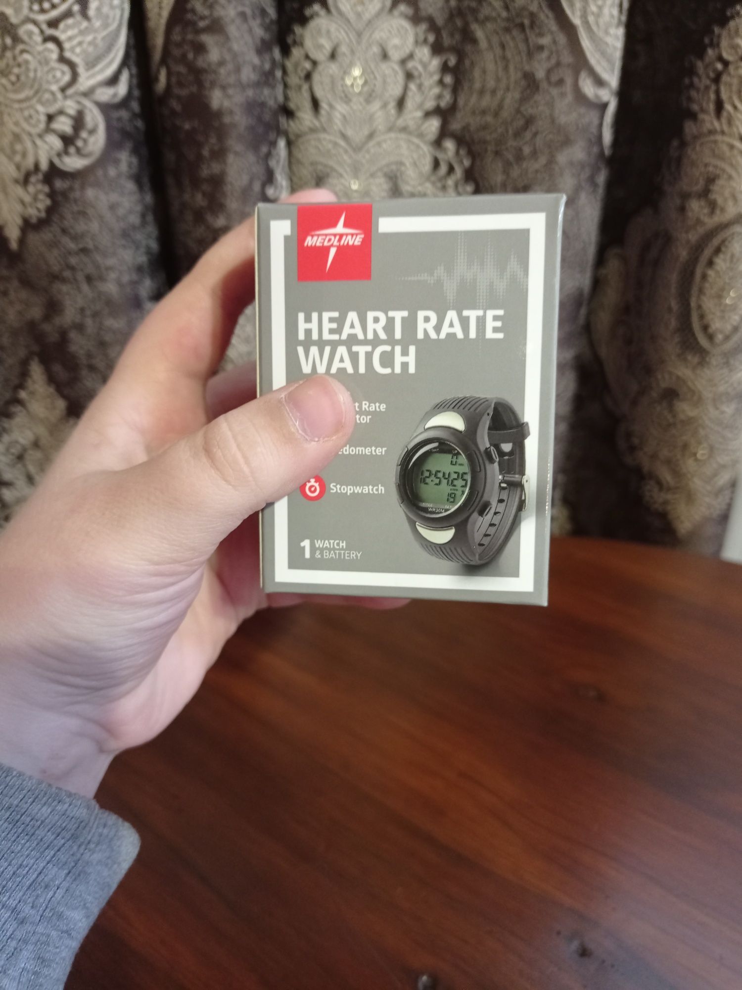 Терміново продам нові часи від фірми heart rate watch