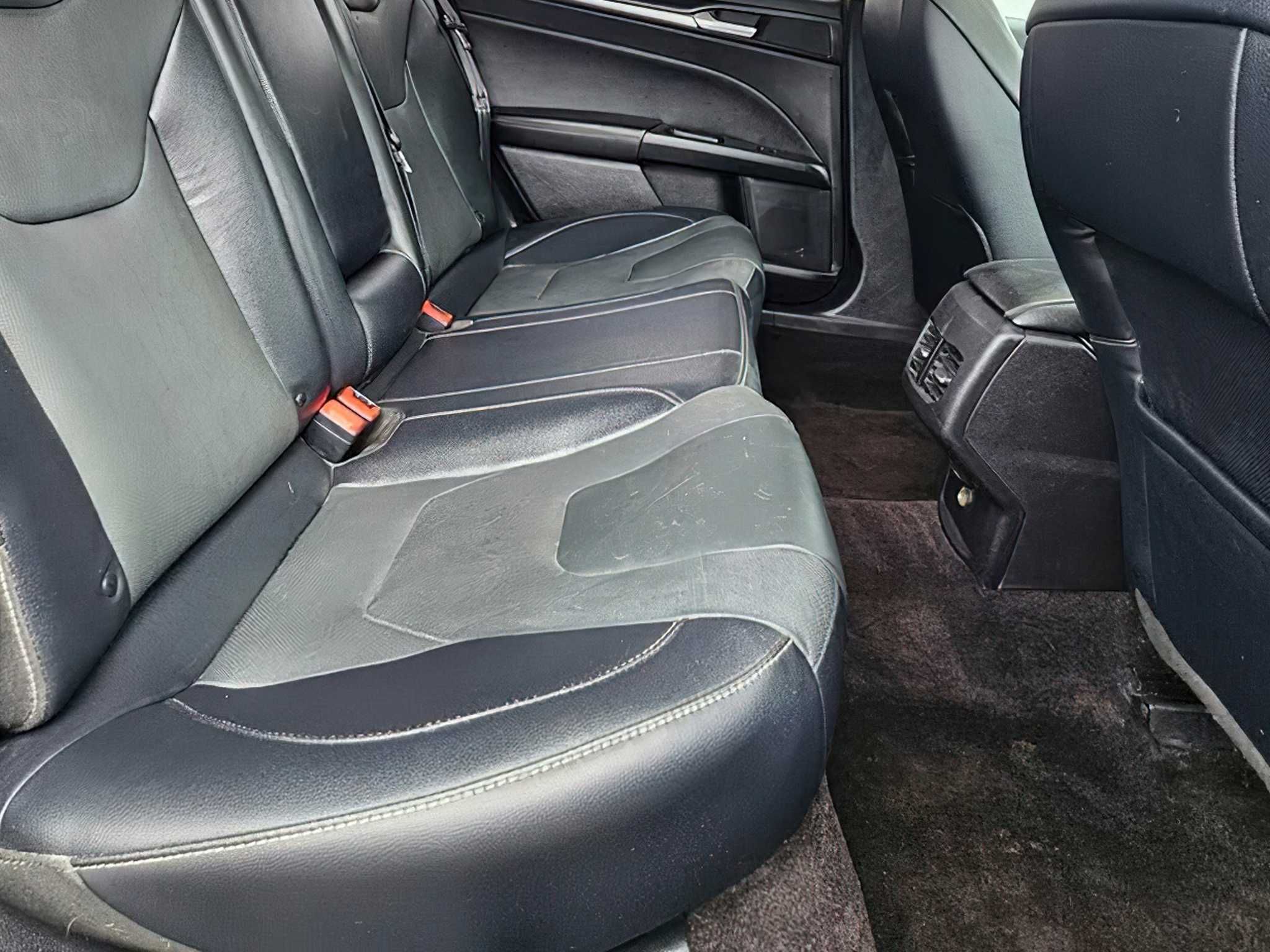 Ford Fusion Titanium 2020