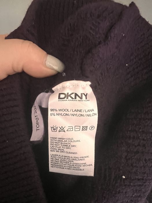 Sweter DKNY dzieciecy rM na ok 8-9 lat