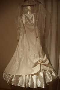 suknia ślubna r.36-38 kolor ecru
