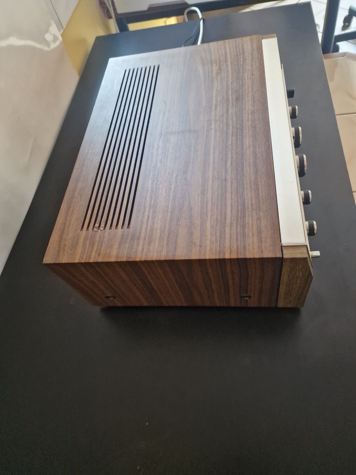Amplituner Akai Aa910 Stan bardzo dobry.