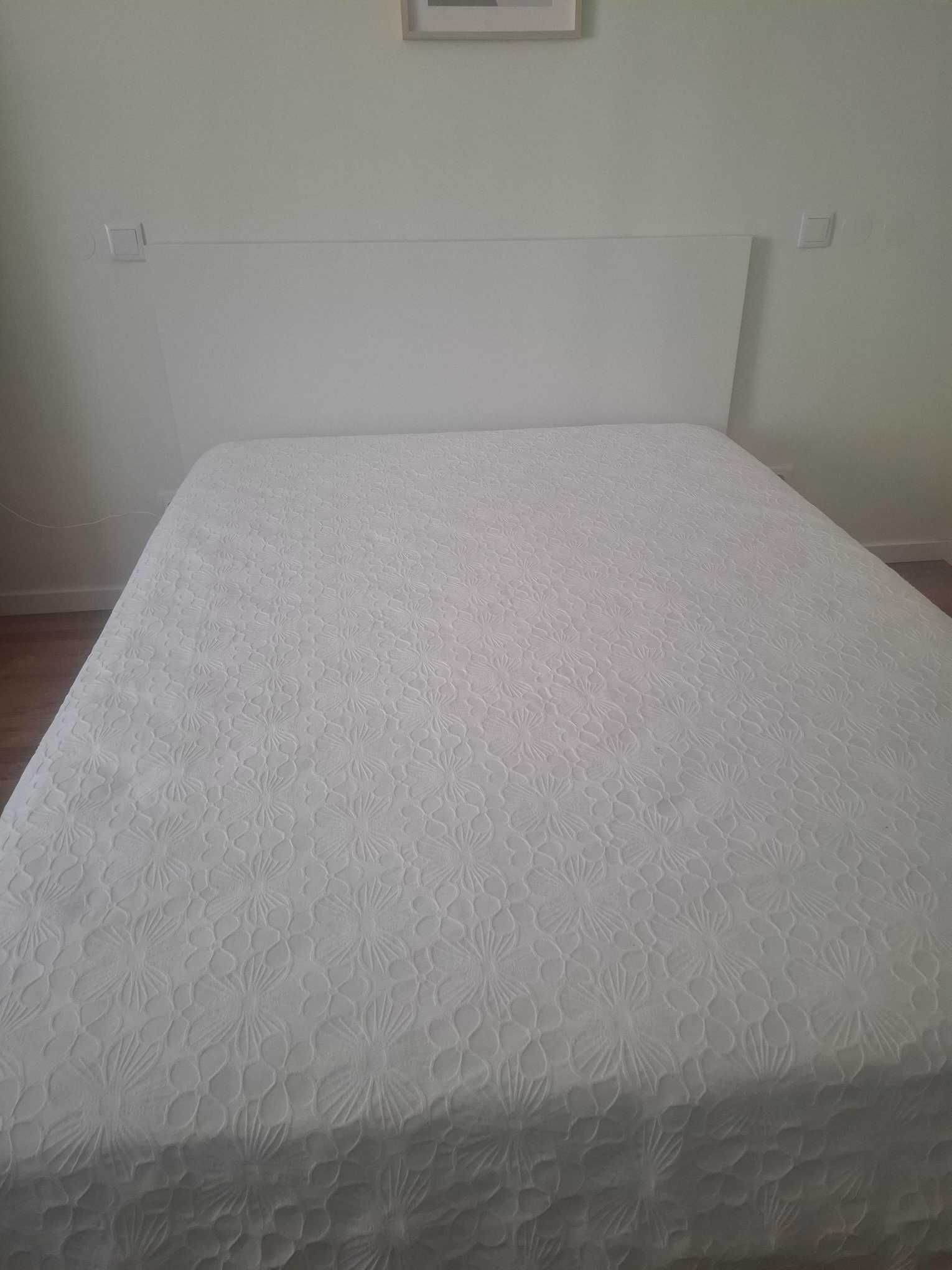 Cama de Casal  IKEA
