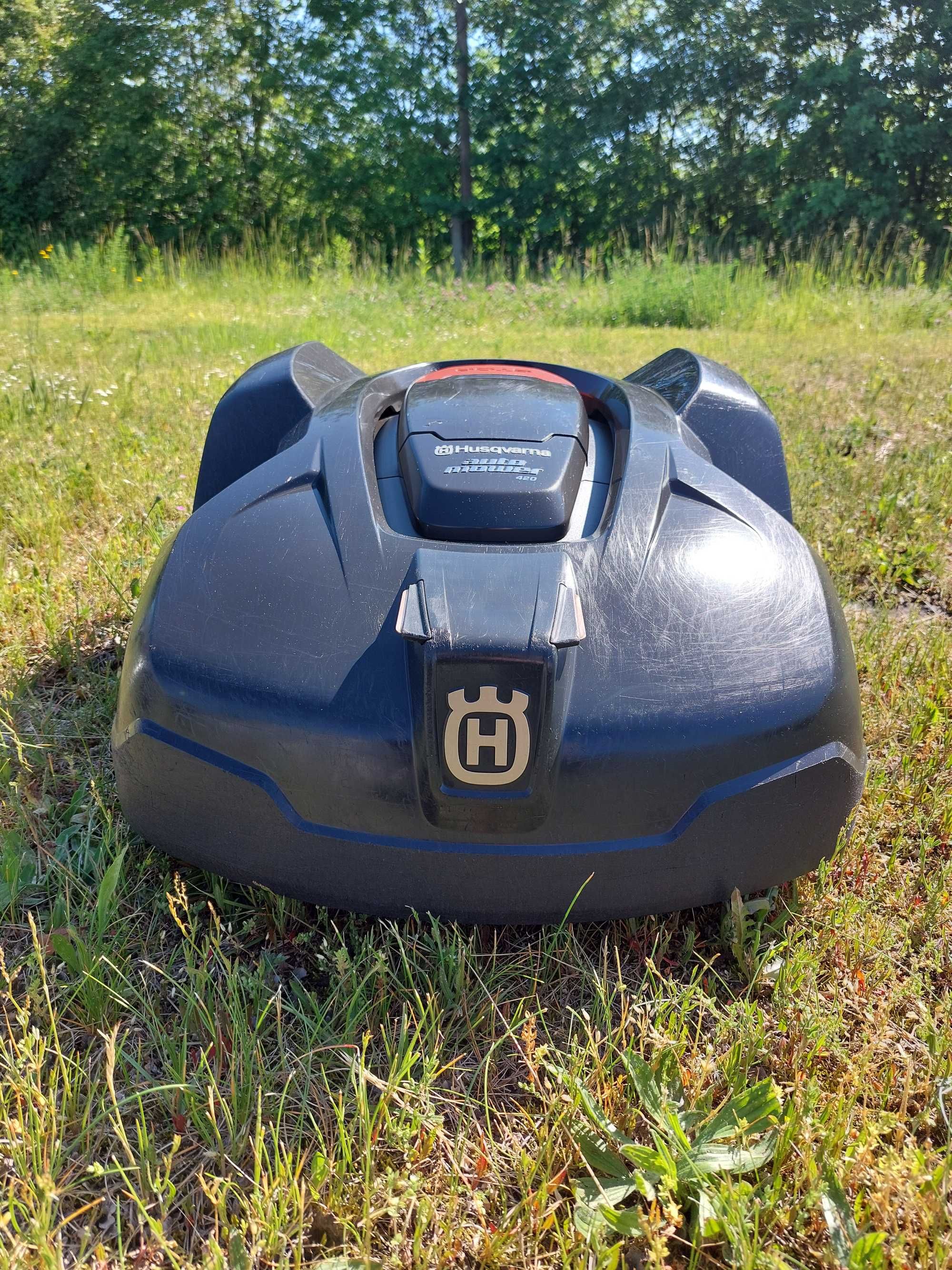 Robot koszący - automower Husqvarna 420. Kosiarka