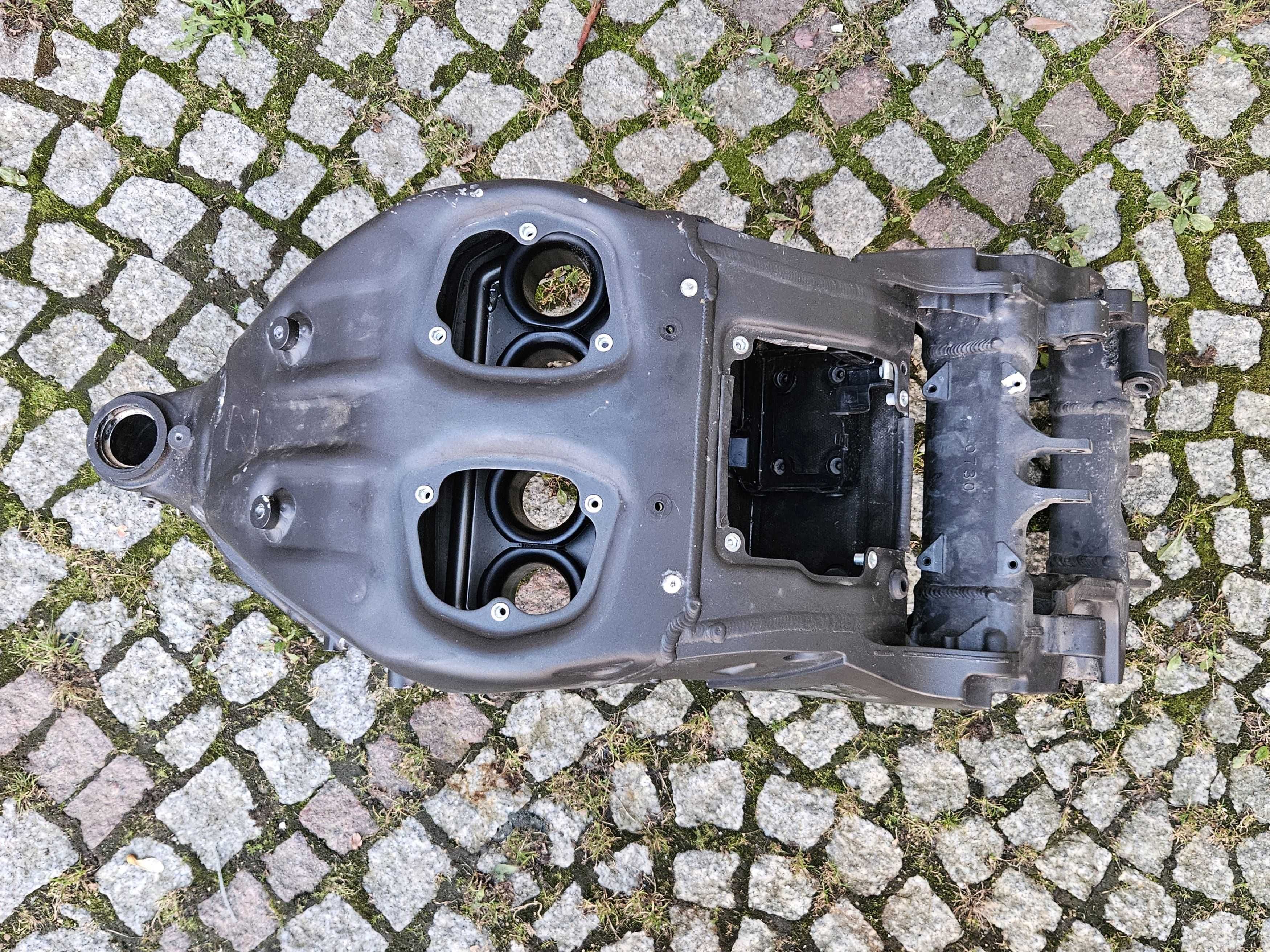 Rama + dokumentacja dokumenty papiery Kawasaki GTR 1400 rok 07-09