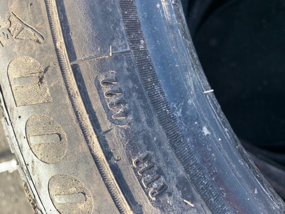 Шини 225/55 R17 пара Goodyear 2022p зима 8/6,7мм