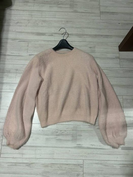 Продам свитер bershka, нежно розовый цвет, размер S