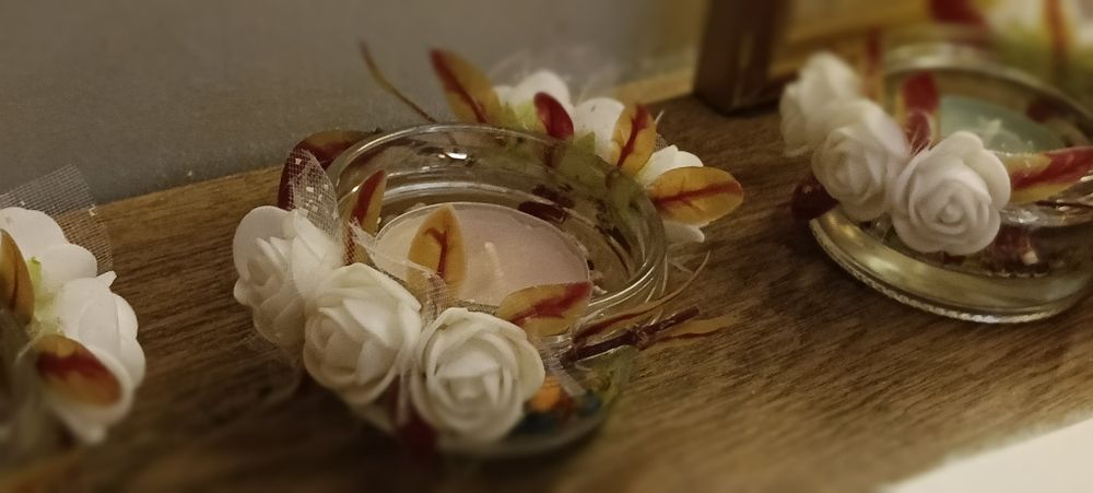 ZESTAW DEKORACYJNY – 2 podstawki do świeczek zapachowych + świeczki GR