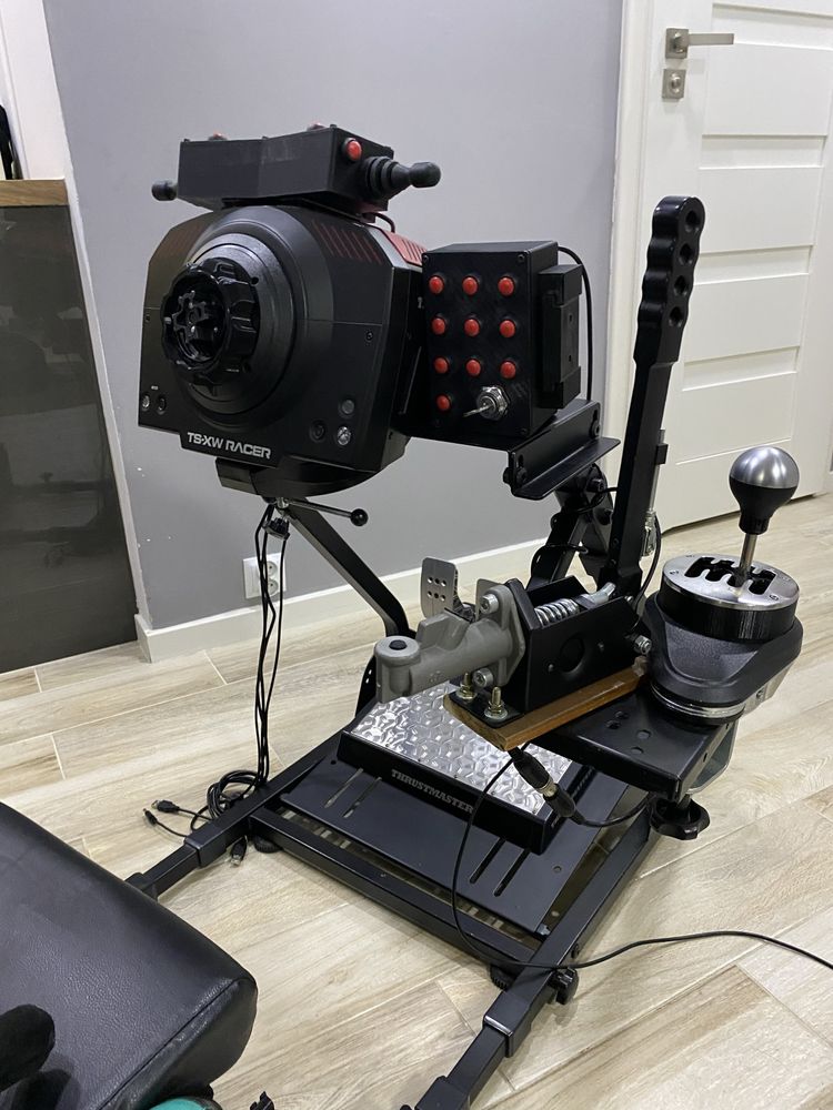 Sim rig Thrustmaster ts xw, tlcm, th8a, stelaż nacon rc-500