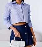 koszula o kroju crop top w paski niebieska biała m/l 100% bawełna